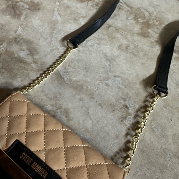 Steve Madden Tan Quilted Mini Purse - Picture 4 of 7